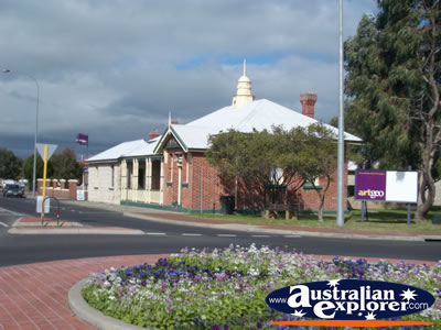 Pretty View of Busselton Courthouse Arts Complex . . . CLICK TO VIEW ALL BUSSELTON POSTCARDS