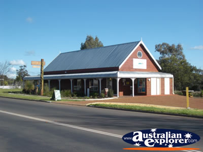 Waroona Tourist Centre . . . CLICK TO VIEW ALL WAROONA POSTCARDS